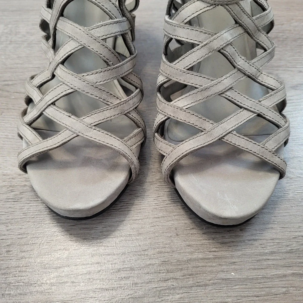 Eileen Fisher‎ Womens Gray Leather Caged Wedge Heel Sandals Back Zip Size 7